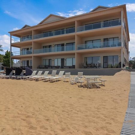 Sugar Beach Villa 1012 Luxury Waterfront Condo Traverse City Ngoại thất bức ảnh