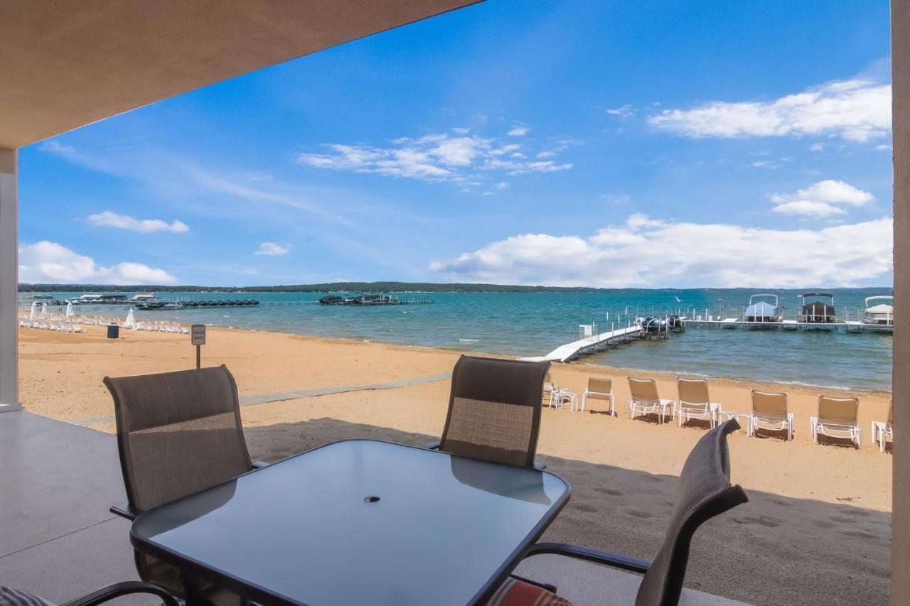 Sugar Beach Villa 1012 Luxury Waterfront Condo Traverse City Ngoại thất bức ảnh