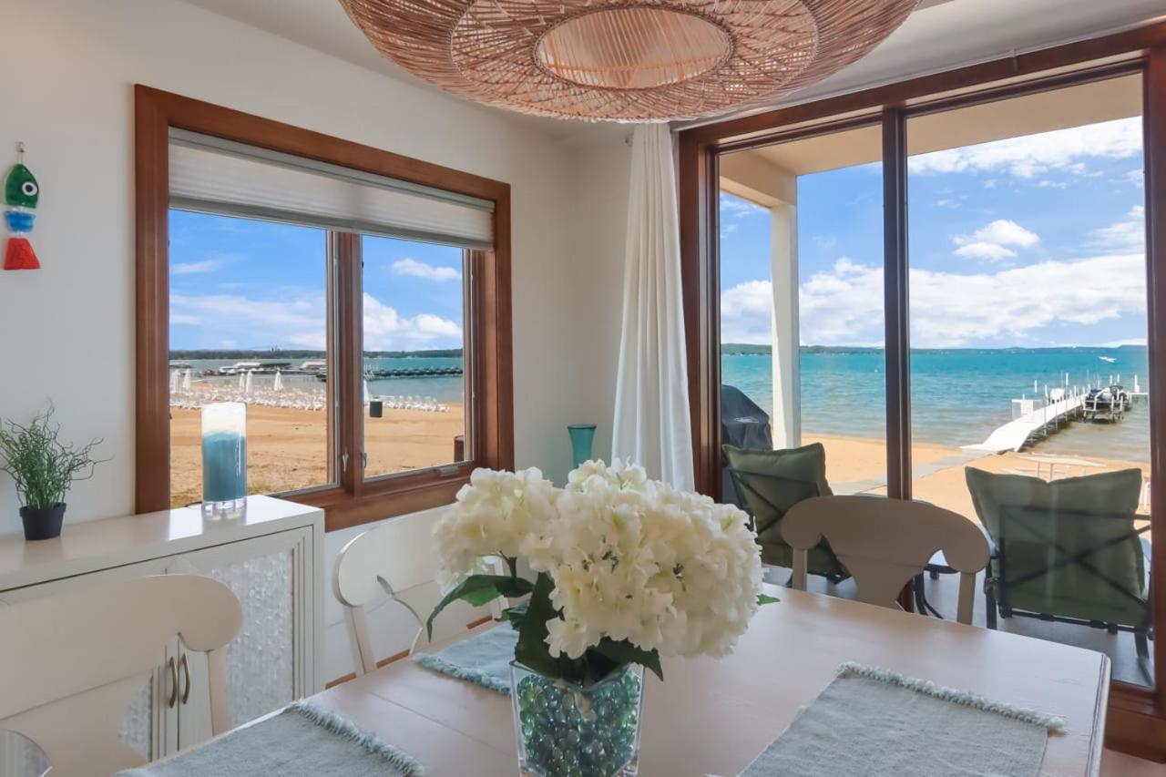 Sugar Beach Villa 1012 Luxury Waterfront Condo Traverse City Ngoại thất bức ảnh